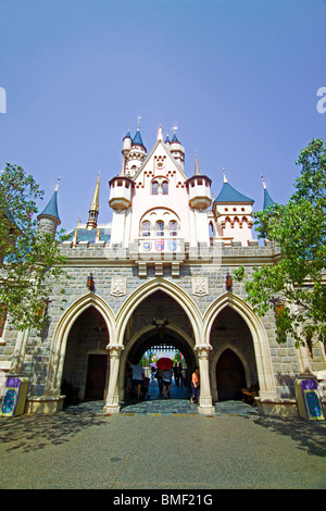 Sleeping Beauty Castle, Fantasyland Hong Kong Disneyland, l'Isola di Lantau, Hong Kong, Cina Foto Stock