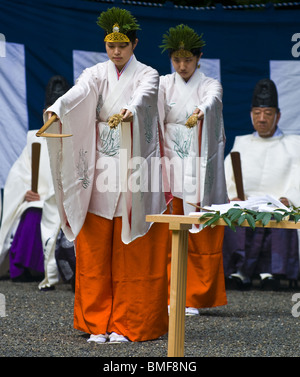 Kyoto, Ott 25: i partecipanti sul raccolto di riso cerimonia tenutasi il 25 ottobre 2009 a Fushimi Inari santuario a Kyoto, Giappone Foto Stock