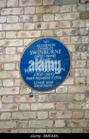 Targa blu a Putney, a sud-ovest di Londra, Inghilterra, presso la casa di Algernon Charles Swinburne e theodore watts-dunton Foto Stock
