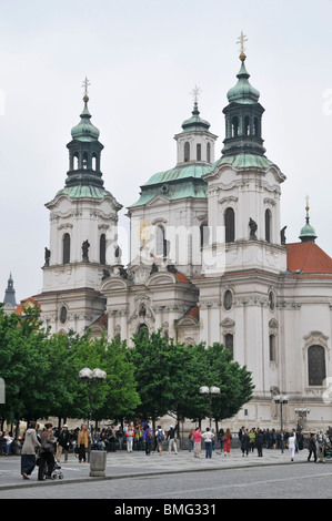 Edificio della chiesa di St Nicholas,Praga Repubblica Ceca Est Europa Foto Stock