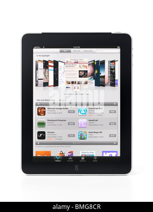 Apple iPad 3G tablet con app store sul suo visualizzatore isolato su sfondo bianco con tracciato di ritaglio Foto Stock