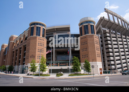 Al di fuori di Darrell K Royal longhorn football Stadium presso la University of Texas di Austin Foto Stock