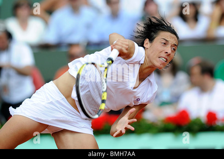 Francesca Schiavone (ITA) il 2010 French Open Champion competere nel finale Foto Stock