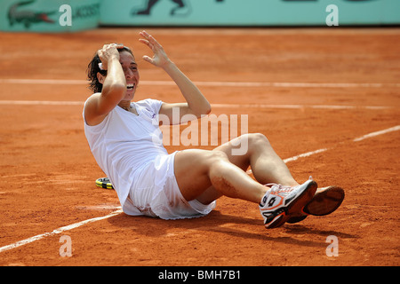 Francesca Schiavone (ITA) il 2010 French Open Champion competere nel finale Foto Stock