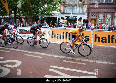 Round 5 serie di tour e escursioni in bicicletta Festival, Halford serie Tour bike race, sport, velocità, bicicletta, ciclo, ride, concorrenza, ruota, su strada, biker, azione pilota, ciclismo, uomo, ciclista, attivo, trasporti, veloce, veicolo, all'aperto, illustrazione, attività, racing, corridore, il movimento di persone, vettore, viaggi, lifestyle, atleta, equitazione, esercizio, road via a Southport, Regno Unito Foto Stock