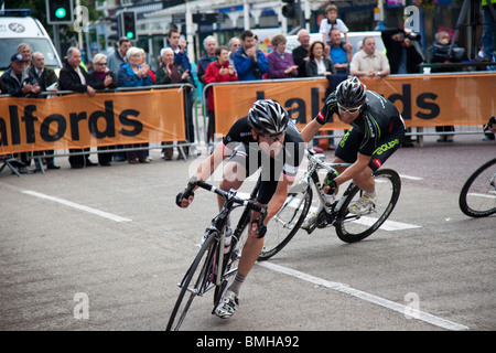 Round 5 serie di tour e escursioni in bicicletta Festival, Halford serie Tour bike race, sport, velocità, bicicletta, ciclo, ride, concorrenza, ruota, su strada, biker, azione pilota, ciclismo, uomo, ciclista, attivo, trasporti, veloce, veicolo, all'aperto, illustrazione, attività, racing, corridore, il movimento di persone, vettore, viaggi, lifestyle, atleta, equitazione, esercizio, road via a Southport, Regno Unito Foto Stock