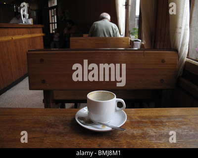 Bar en a Portomarin. La Galizia. España. CAMINO DE SANTIAGO. Bar in a Portomarin. La Galizia. Spagna. Modo di St James. Foto Stock