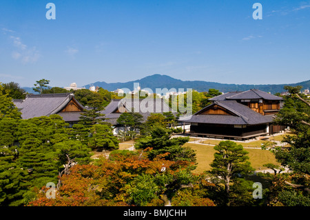 Il sito Patrimonio Mondiale dell'UNESCO - il castello Nijo , è una pianura castello situato a Kyoto, in Giappone. Foto Stock