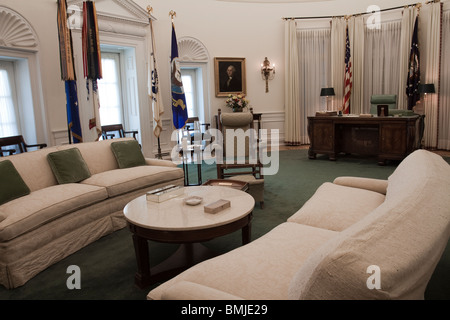 Replica di ufficio ovale durante la LBJ il termine presso Lyndon B Johnson Library and Museum Foto Stock