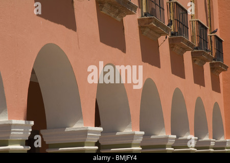 Città storica di dolores hidalgo, colonnato, Provincia di Guanajuato, Messico Foto Stock