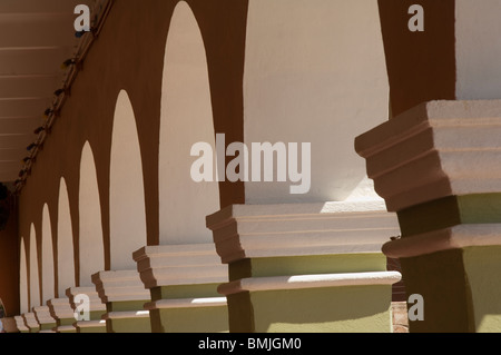 Città storica di dolores hidalgo, colonnato, Provincia di Guanajuato, Messico Foto Stock