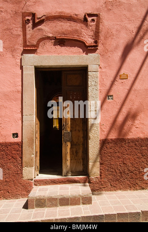 Storica città di Guanajuato, porte e finestre, Provincia di Guanajuato, Messico Foto Stock