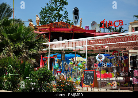 Beach shop, Platja de s' Arenal, Sant Antoni de Portmany, Ibiza, Isole Baleari, Spagna Foto Stock