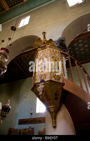 Il pulpito dentro la grande Basilica della Trasfigurazione nel Santo Monastero di Santa Caterina sul Monte Sinai South Sinai Egitto Foto Stock