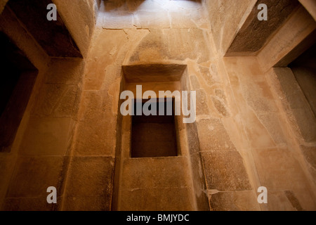 Interno del Padiglione del Sud nel complesso funerario di Djoser, Saqqara, Al Jizah, Egitto Foto Stock