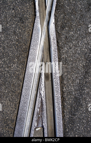 Treno incrocio ferroviario x dettaglio Foto Stock