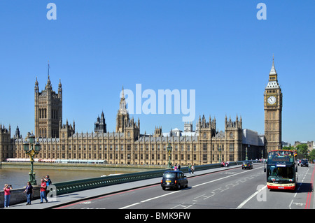Le case del Parlamento, il Big Ben e Westminster Bridge Foto Stock