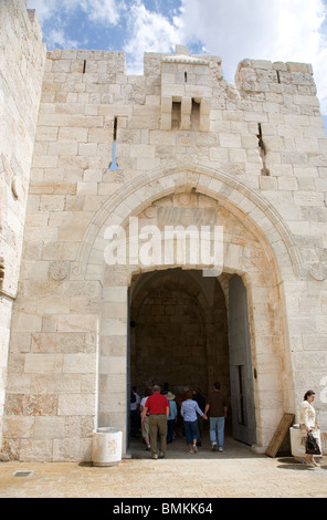 Porta di Jaffa ingresso alla vecchia Gerusalemme Foto Stock