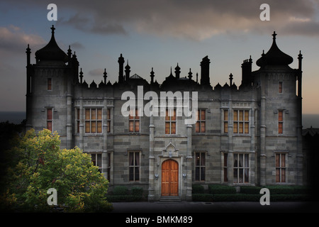 Palazzo Vorontsovsky in Alupka (vicino a Yalta), Crimea, Ucraina. Costruito nel 1828-1848. Foto Stock