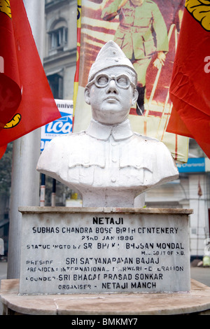 Statua di leader nazionale e Freedom Fighter Netaji Subhash Chandra Bose, bada bazaar, Calcutta ora Kolkata; West Bengal, India Foto Stock