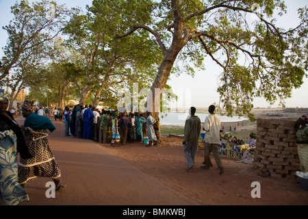 Mali, Mopti. Scena di strada Foto Stock