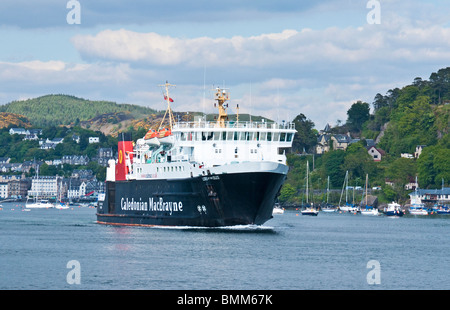 Caledonian MacBrayne traghetto per auto signore delle isole passando attraverso il suono di Kerrera da Oban in Scozia per Colonsay Foto Stock