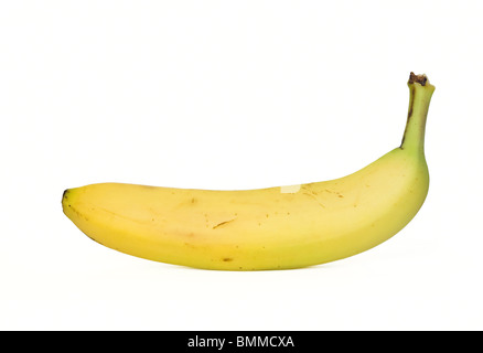 Banana matura isolata su sfondo bianco Foto Stock