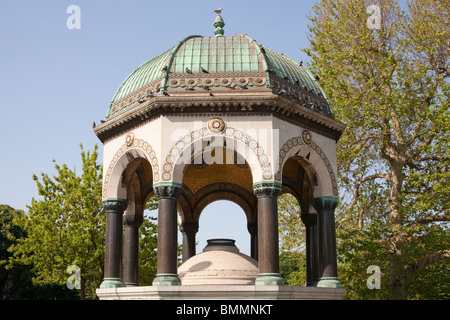 Il Neo bizantina Fontana tedesco, Alman Cesmesi, nell'Ippodromo, Istanbul, Turchia Foto Stock