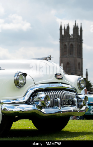 Buick otto front end, un classico americano auto, al Churchill vintage car show, Oxfordshire, Inghilterra Foto Stock