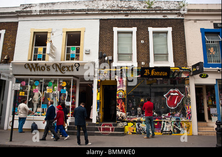 Londra, Inghilterra, Regno Unito, People Clothes Shopping at Thrift Stores, Portobello Street Shops london Store Fronts on Street Foto Stock