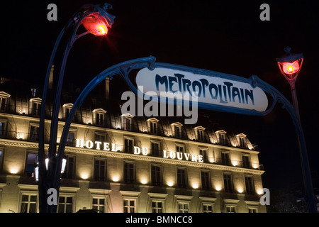 Le metro, l'accesso alla metropolitana metropolitana sistema, Parigi Foto Stock