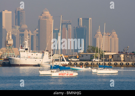 Il Qatar Doha Skyline della baia Foto Stock