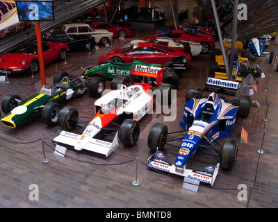 Vetture da corsa a Beaulieu Motor Museum, Hampshire Foto Stock