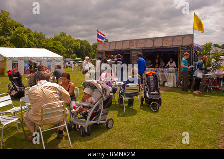 "Il Festival tailandese Londra', Asian Food Festival, UK, cucina Thai e degustazione del cibo, in stallo " Il ristorante Blue Elephant' Foto Stock