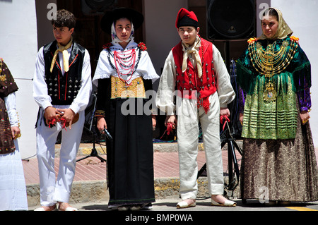 Le Baleari spettacolo folcloristico, Plaça d'Espanya, Santa Eulària des Riu, Ibiza, Isole Baleari, Spagna Foto Stock