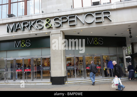 La Marks & Spencer flagship store su Oxford Street, Marble Arch, Londra. Foto Stock