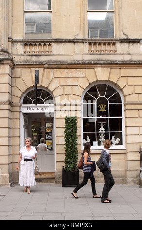 Il Highgrove shop in Milsom Street Bath posseduto dal principe Charles e il ducato di Cornovaglia ha aperto a Giugno 2010 Foto Stock