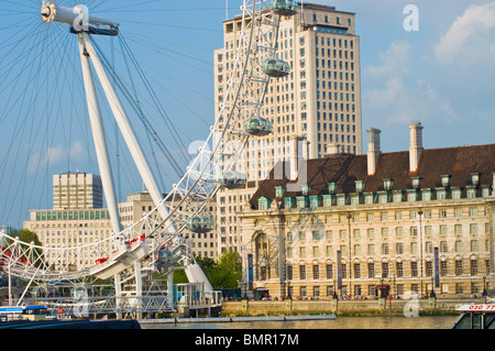 La Merlin Entertainments London Eye (comunemente il London Eye o Millennium Wheel, precedentemente noto come il British Airways London Eye) Foto Stock