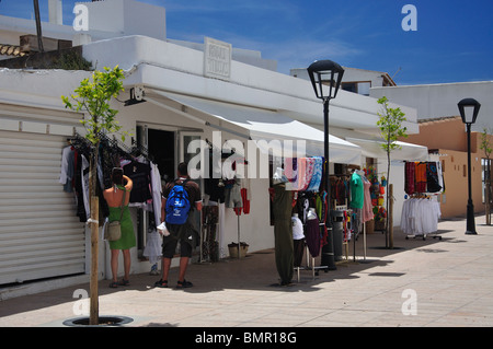 Boutique di moda, Placa de sa Constitucio, Sant Francesc Xavier, Formentera, isole Baleari, Spagna Foto Stock