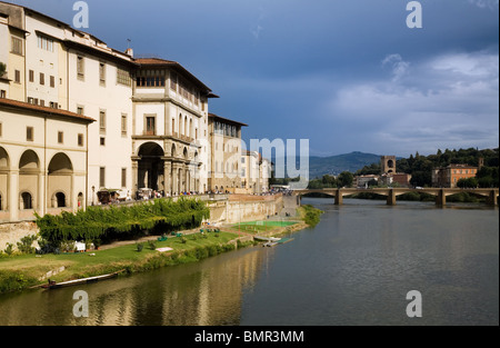 Vista del fiume Arno, Firenze, Italia Foto Stock