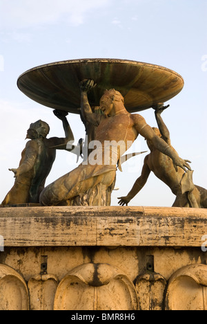 Fontana del Tritone, Bus Terminus, Valletta, Malta. Foto Stock