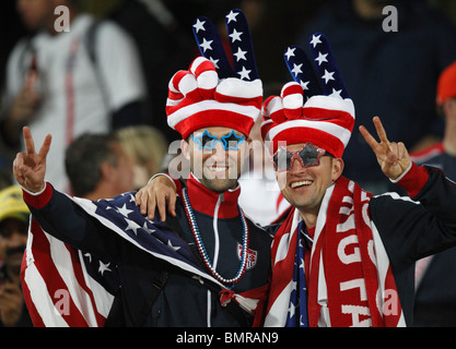 USA i sostenitori visto prima di una Coppa del Mondo FIFA 2010 partita di calcio tra gli Stati Uniti e in Inghilterra il 12 giugno 2010. Foto Stock