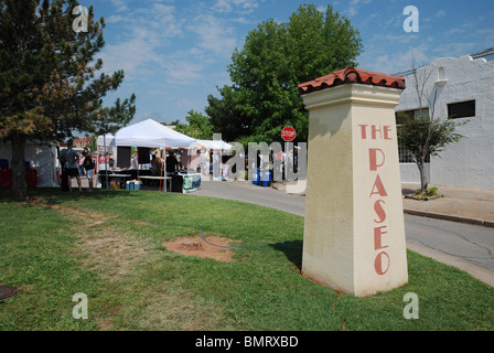 Il Memorial Day arts festival nel Paseo Quartiere delle Arti del centro cittadino di Oklahoma City. Foto Stock