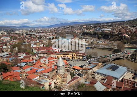 Vista dal castello di Narikala di Tbilisi, Georgia Foto Stock