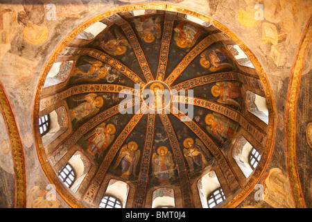 Maria e Gesù bambino dipinto all'interno della cupola del Museo Chora, noto anche come Kariye Muzesi, Edirnekapi, Istanbul, Turchia Foto Stock