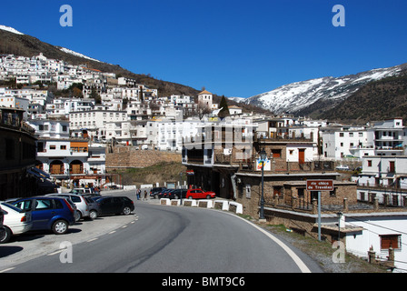 Vista di una parte del villaggio, Ohanes, Las Alpujarras, provincia di Granada, Andalusia, Spagna, Europa occidentale. Foto Stock