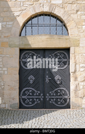 Tür, schmiedeeiserne Beschläge, Kaiserpfalz, Goslar, Deutschland. - Porta, ferro battuto raccordi, Kaiserpfalz, Goslar, Repubblica federale di Germania. Foto Stock