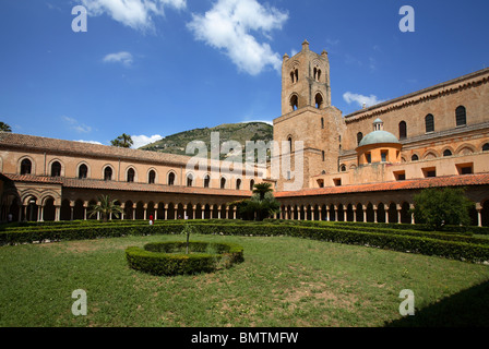 Il chiostro di Monreale, Palermo, Italia Foto Stock