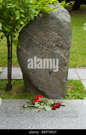 Tomba di uomo politico svedese e il primo ministro Olof Palme, Adolf Fredrick cimitero di Stoccolma, Svezia Foto Stock