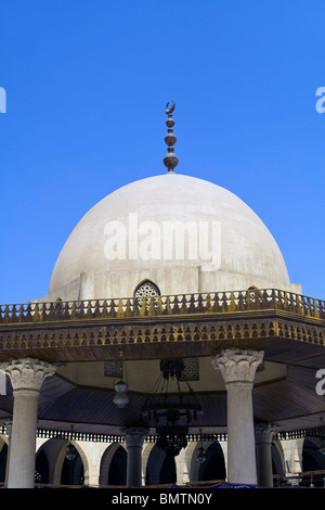 Courtyard dome nell'Amr Ibn Moschea El-Aas al Cairo in Egitto Foto Stock